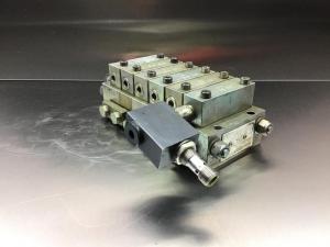 Liebherr Verteilerblock